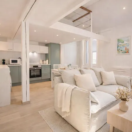 Apartamento Les Palmiers, Center, Walk To Beach, Ac, Wifi Antibes