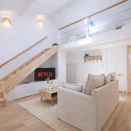 Les Palmiers, Center, Walk To Beach, Ac, Wifi *