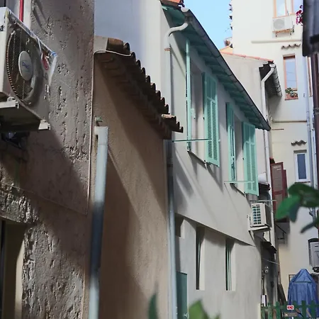 Apartamento Les Palmiers, Center, Walk To Beach, Ac, Wifi *